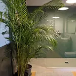 Le 33 Отель типа 