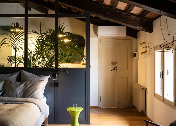 Nocleg ze śniadaniem Le 33 3*